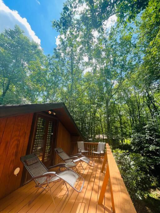 Pocono - Hot Tub - Game Chalet Albrightsville